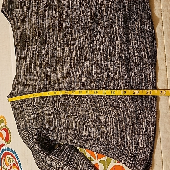 Eileen Fisher Minimalist dark gray marbled linen blend oversized top size Small - Picture 7 of 9